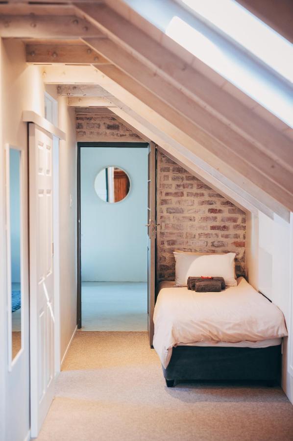 Lakeside Mountain Loft Luaran gambar