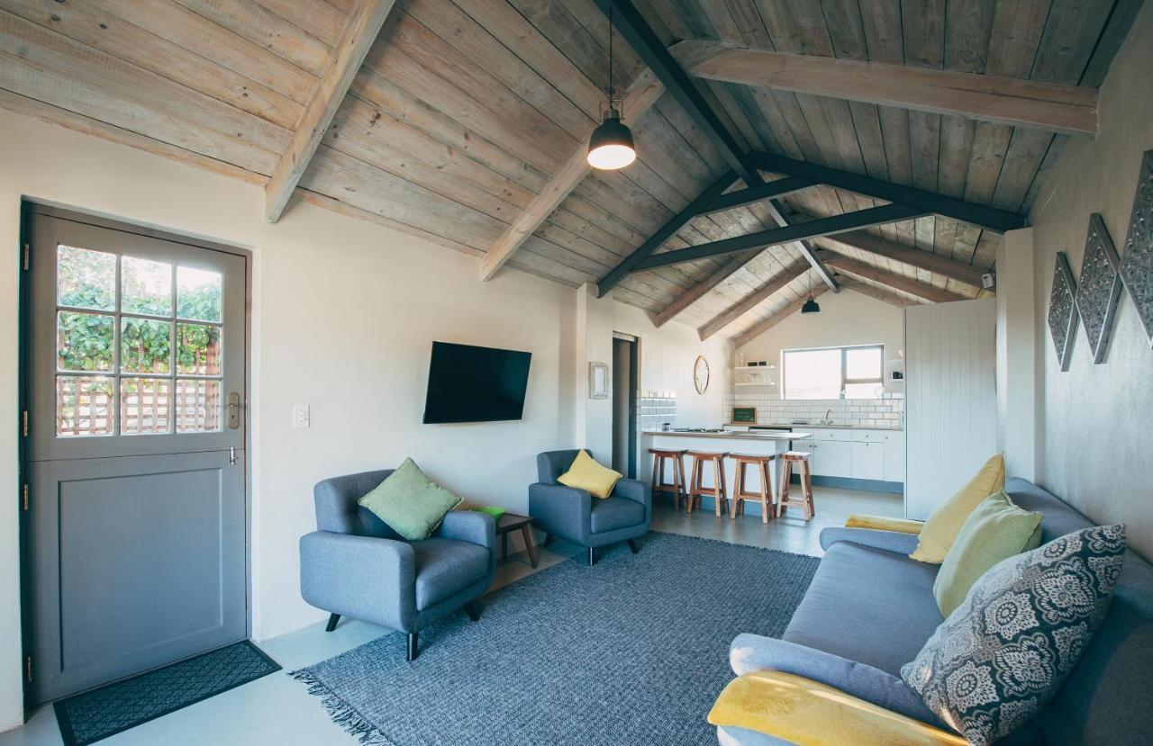 Lakeside Mountain Loft Luaran gambar
